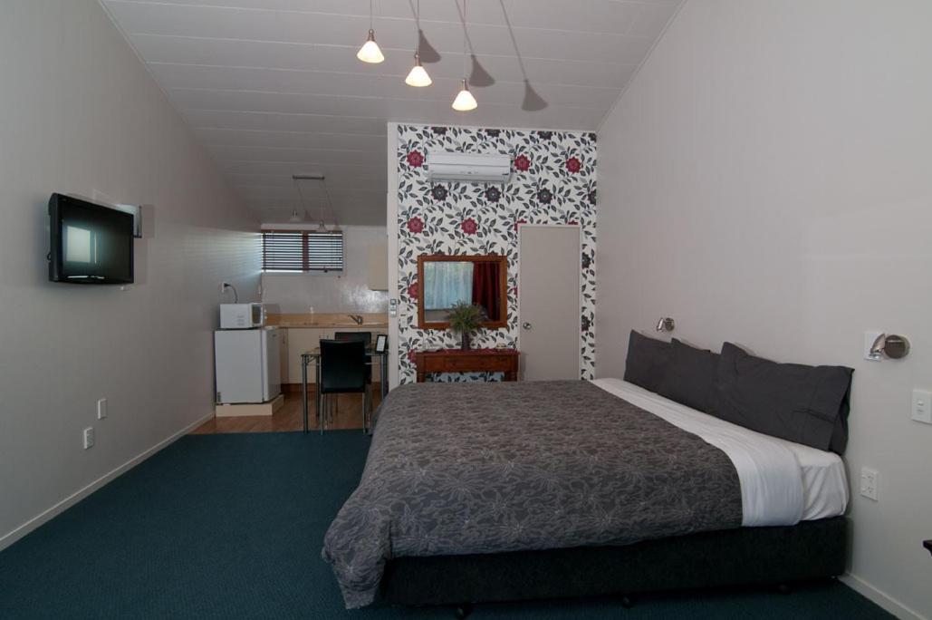 Broadway Motel & Miro Court Villas Матамата Экстерьер фото